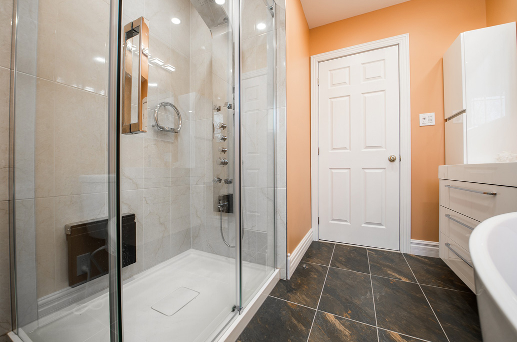 Accessible Space From A Bathroom Remodel Contractor Las Vegas Trusts